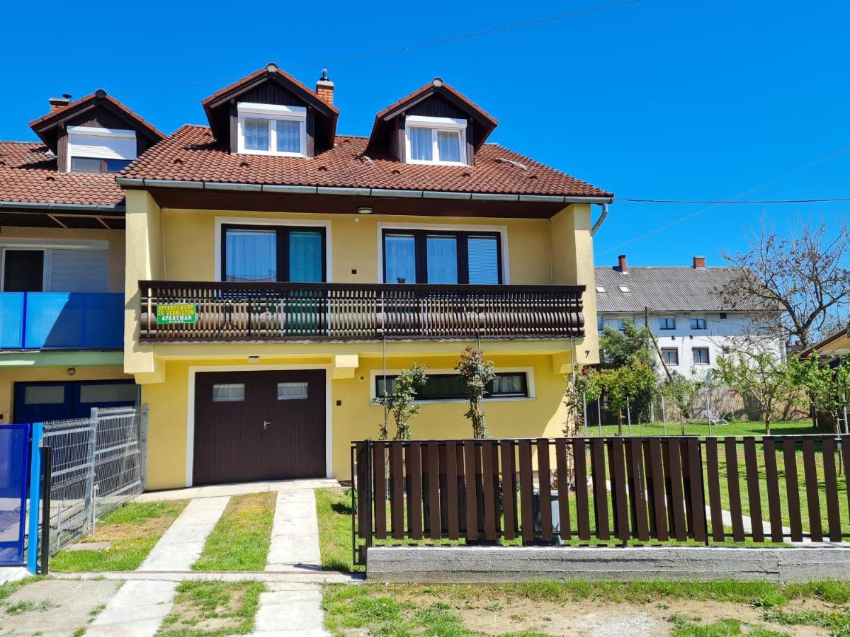 Gyoengyvirag Apartman Ленти Екстериор снимка